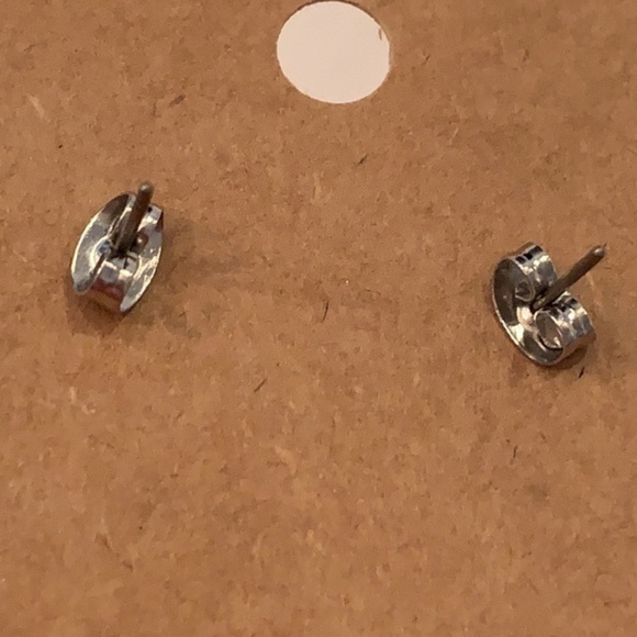 💐5/25 light mint green statement earrings - Picture 3 of 6